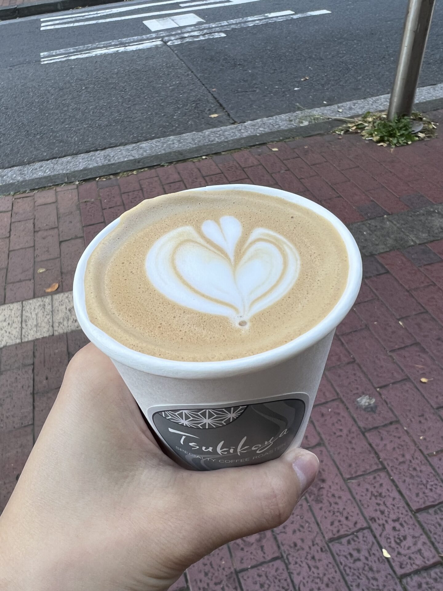 TSUKIKOYA COFFEE ROASTER ラテ