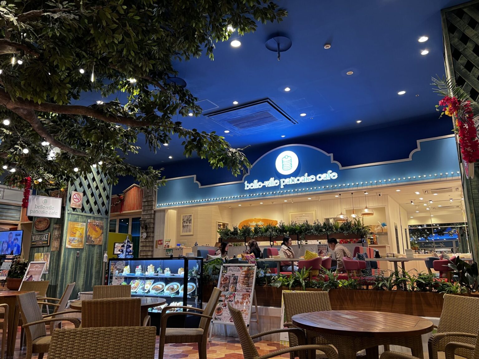 【馬車道】『belleville pancake cafe』コスパ最強パンケーキ！迫力満点の8段重ね♪｜子なし夫婦LIFE