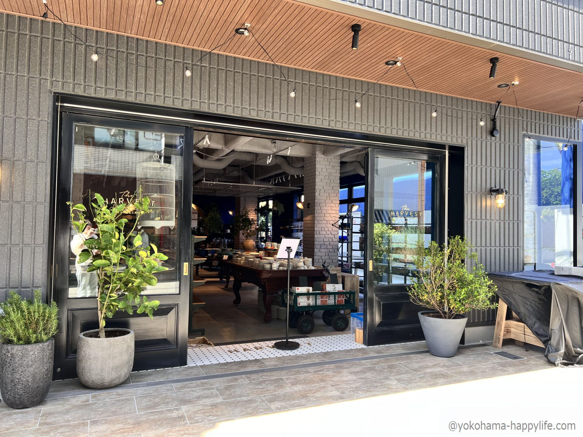 The HARVEST Store & Cafe 外観