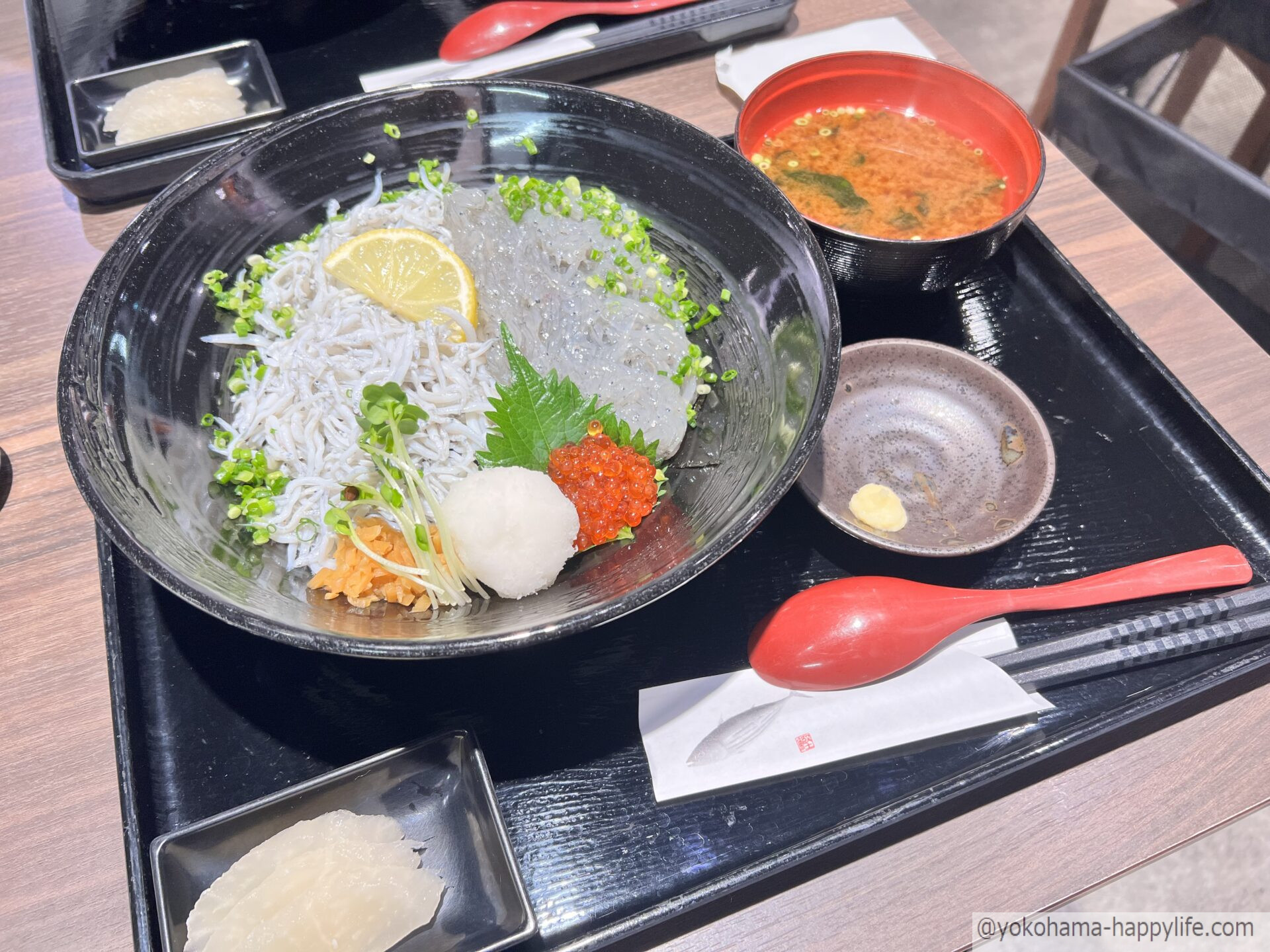 山助 釜揚げしらす 生しらす丼