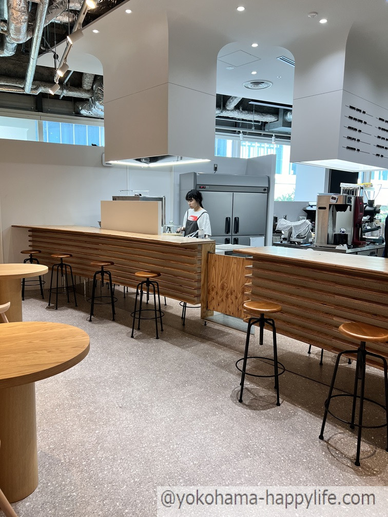 BERTH COFFEE みなとみらい 店内